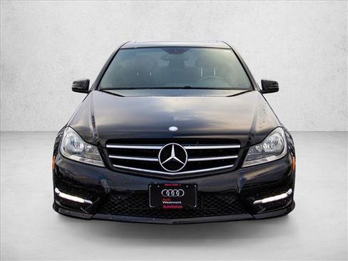 Used 2014 Mercedes-Benz C 300 Sport image 2