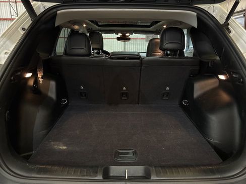 Used 2019 Jeep Cherokee Limited w/ Technology Group image 13