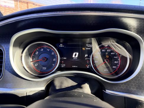 Used 2016 Dodge Charger R/T Scat Pack w/ Technology Group RWD image 26