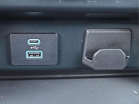 Used 2024 Ford F150 XLT image 19