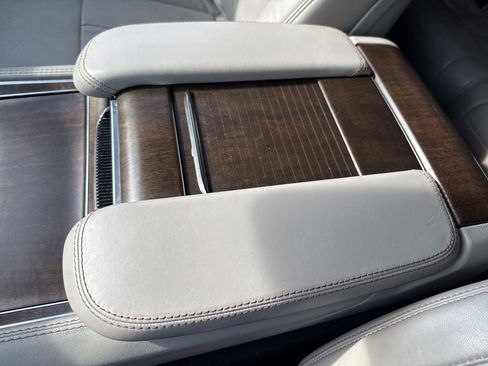 Used 2022 Jeep Grand Wagoneer Series I w/ Flexible Seating Group AWD/4WD image 36