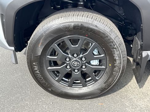 New 2026 Toyota 4Runner SR5 image 5