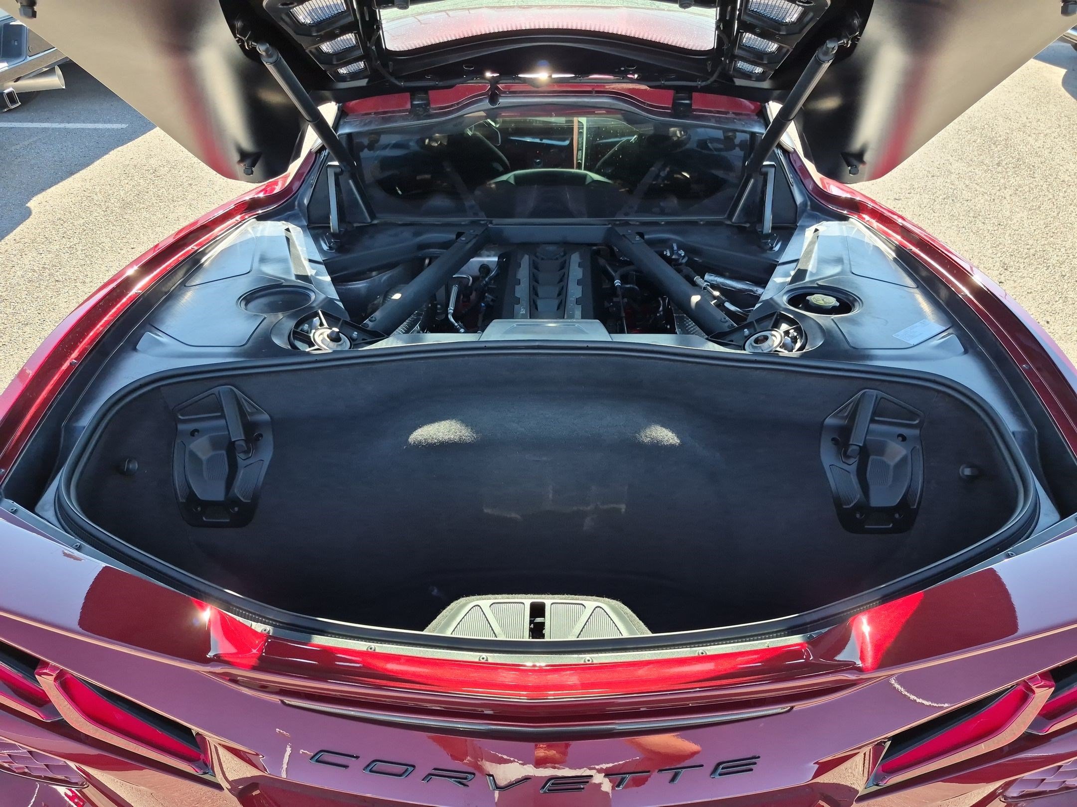 Used 2020 Chevrolet Corvette Stingray Premium Cpe w/ 3LT Preferred Equipment Group RWD image 27