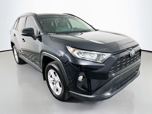 Used 2019 Toyota RAV4 XLE image 3