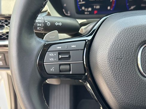 Used 2025 Acura ADX FWD image 32
