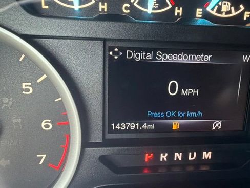 Used 2018 Ford F150 XLT w/ Equipment Group 302A Luxury AWD/4WD image 19