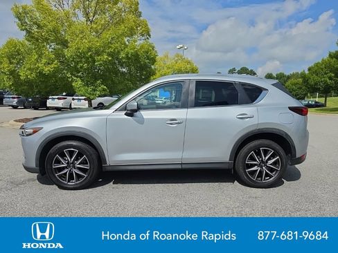 Used 2018 MAZDA CX-5 Touring w/ Preferred Equipment Package FWD image 2