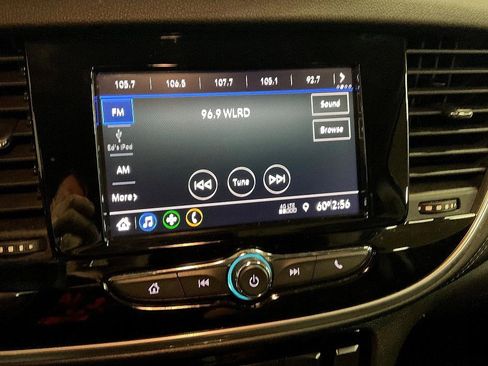 Used 2022 Buick Encore Preferred w/ Safety Package image 18