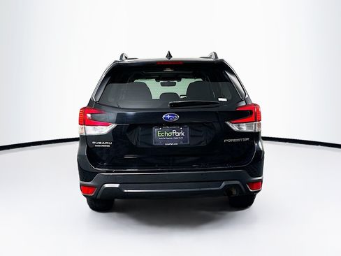 Used 2020 Subaru Forester Premium AWD/4WD image 7