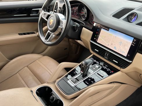 Certified 2023 Porsche Cayenne image 15