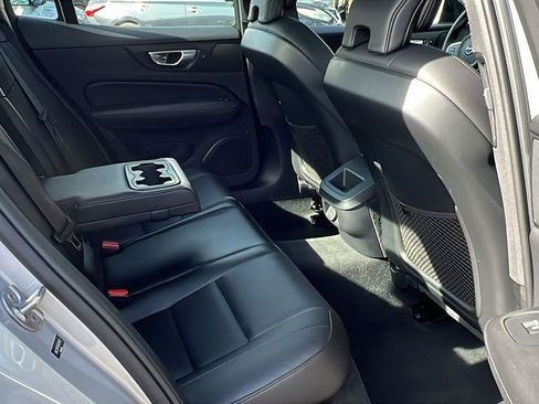 Used 2024 Volvo S60 B5 Core image 12