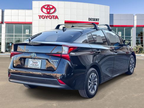 Certified 2022 Toyota Prius XLE w/ Advanced Technology Package FWD image 7
