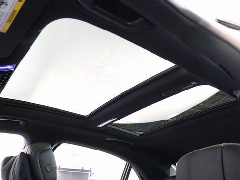 Used 2024 Mercedes-Benz S 580e 4MATIC Sedan image 10