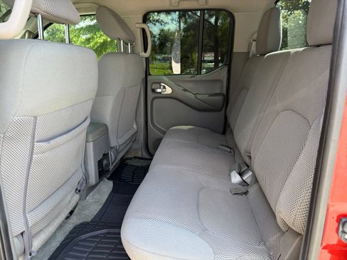 Used 2016 Nissan Frontier SV w/ SV Value Truck Package RWD image 36
