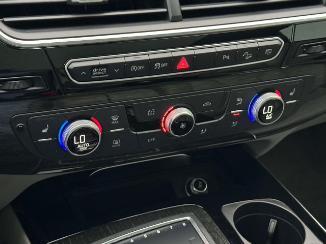 Used 2019 Audi Q7 3.0T Premium Plus w/ Premium Plus Package AWD/4WD image 31