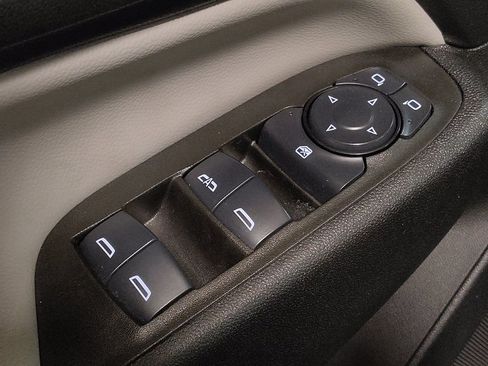 Used 2024 Chevrolet Equinox LS w/ LS Convenience Package FWD image 27