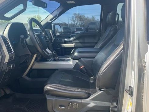 Used 2015 Ford F150 Lariat image 15