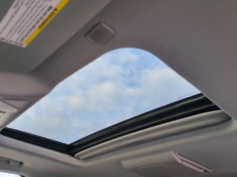 Used 2019 Cadillac Escalade ESV Luxury image 19