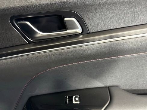 Used 2023 Kia K5 GT image 28