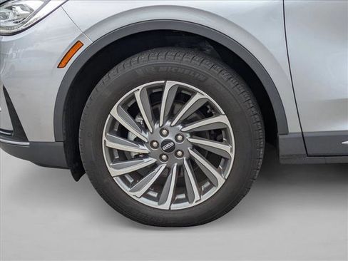 Used 2024 Lincoln Corsair Reserve image 9