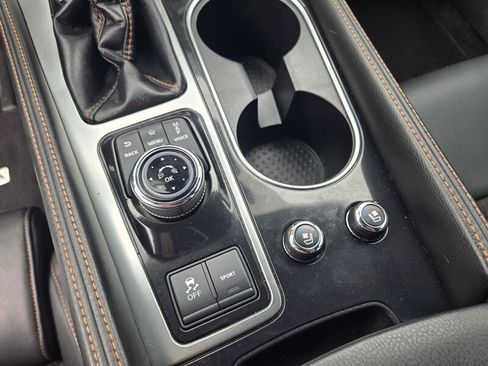 Used 2023 Nissan Maxima SR w/ Sport Mat Group FWD image 15