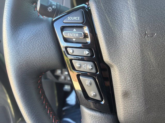 Used 2025 Nissan Frontier 4x4 Crew Cab image 36