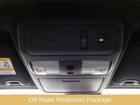 Used 2023 Nissan Frontier PRO-4X w/ Pro-4X Premium Package image 45