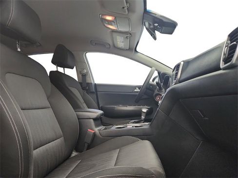 Used 2021 Kia Sportage LX image 21