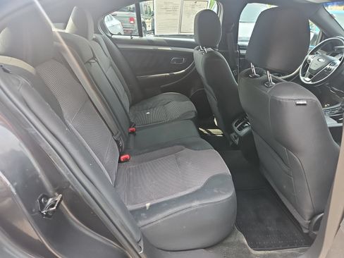 Used 2015 Ford Taurus SEL w/ Equipment Group 201A FWD image 15
