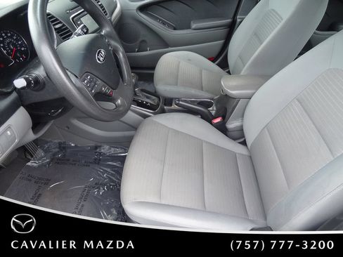 Used 2017 Kia Forte LX w/ LX Popular Package FWD image 10