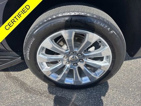 Used 2024 Chevrolet Tahoe Premier w/ Premium Package 2 AWD/4WD image 35