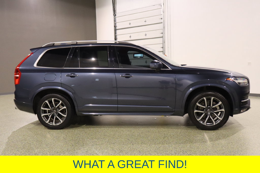 Used 2018 Volvo XC90 T5 Momentum w/ Convenience Package FWD image 12