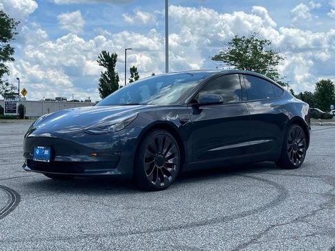 Used 2022 Tesla Model 3 Performance AWD/4WD image 3