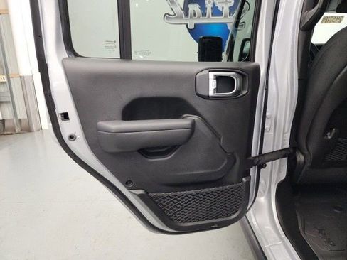 New 2024 Jeep Wrangler Unlimited Rubicon 4xe w/ Convenience Group image 24