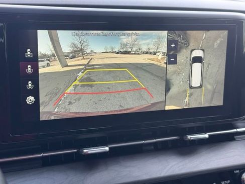 Used 2022 Kia Carnival SX image 15