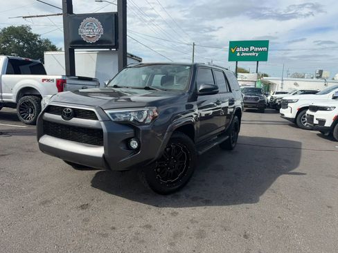 Used 2018 Toyota 4Runner SR5 Premium RWD image 1
