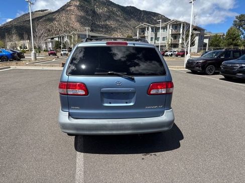 Used 2002 Toyota Sienna XLE image 4