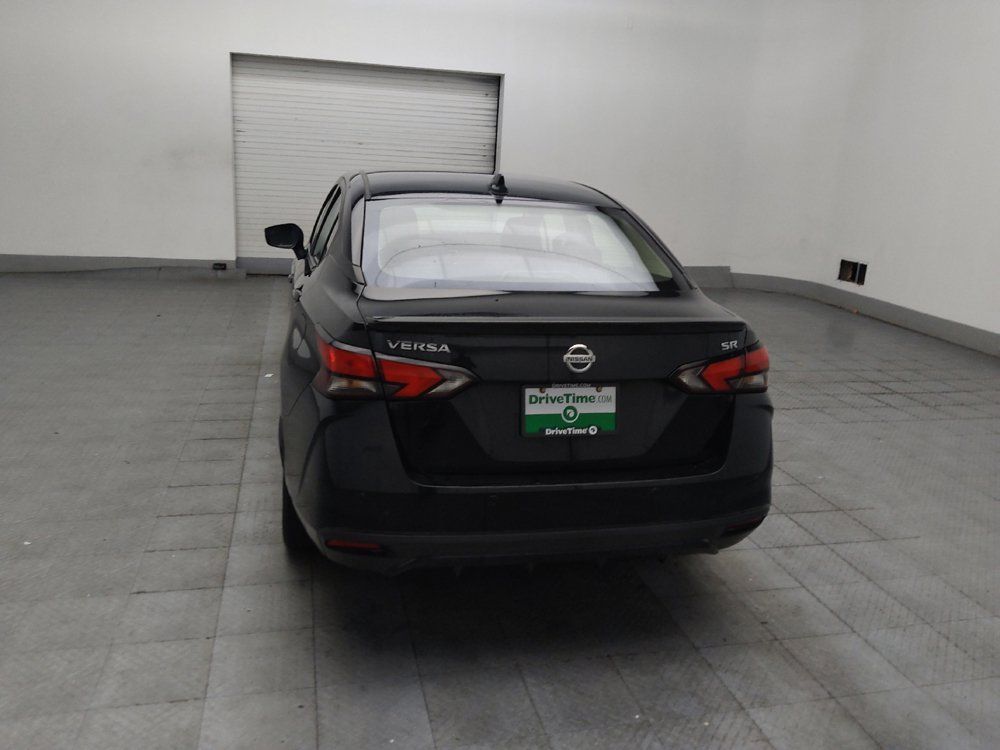 Used 2022 Nissan Versa SR FWD image 6