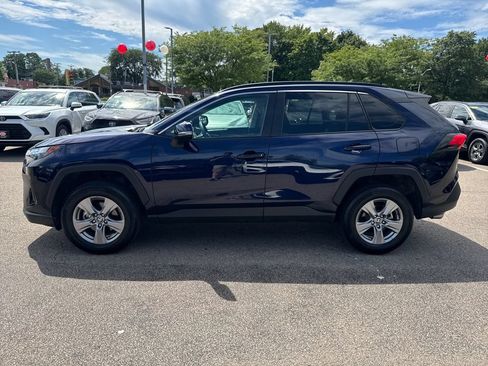 Used 2025 Toyota RAV4 XLE AWD/4WD image 4