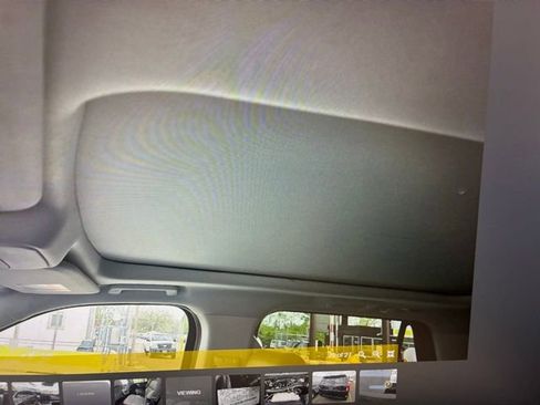Used 2025 Ford Expedition Active image 8
