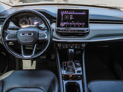 Used 2022 Jeep Compass Limited AWD/4WD image 14