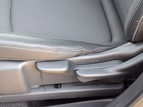 Used 2025 Buick Encore GX Preferred FWD image 4
