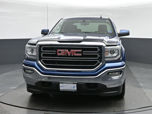 Used 2018 GMC Sierra 1500 SLE w/ SLE Value Package image 2