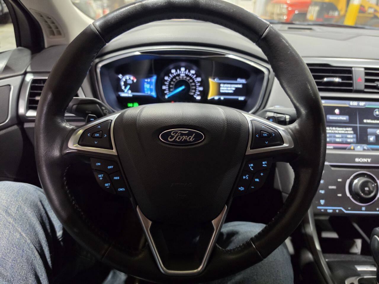 Used 2015 Ford Fusion Titanium AWD/4WD image 33
