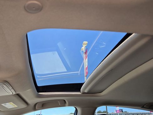 Certified 2025 Honda Accord SE image 15