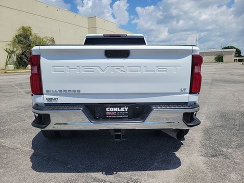 Used 2024 Chevrolet Silverado 3500 LT AWD/4WD image 7