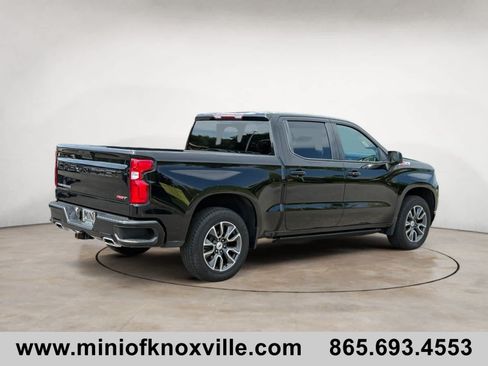 Used 2021 Chevrolet Silverado 1500 RST w/ Z71 Off-Road Package AWD/4WD image 3