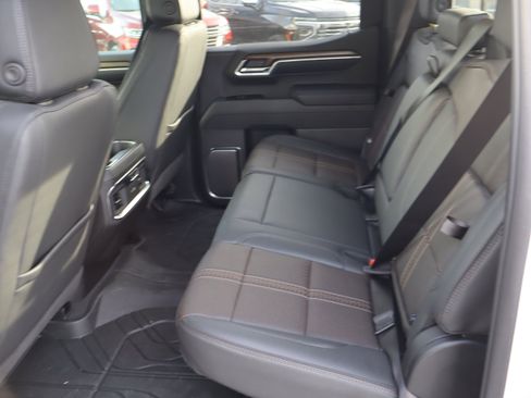 Certified 2025 Chevrolet Silverado 1500 High Country image 35