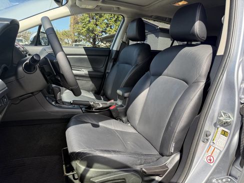 Used 2015 Subaru Crosstrek 2.0i Limited image 9