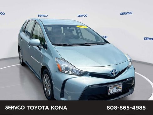 Used 2017 Toyota Prius V Three FWD image 1